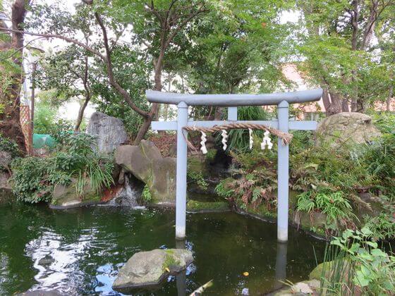 愛宕神社 児盤水の滝