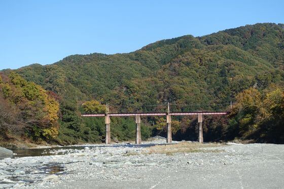 みなの親鼻河原 紅葉