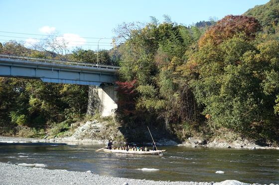 親鼻橋 紅葉 見頃