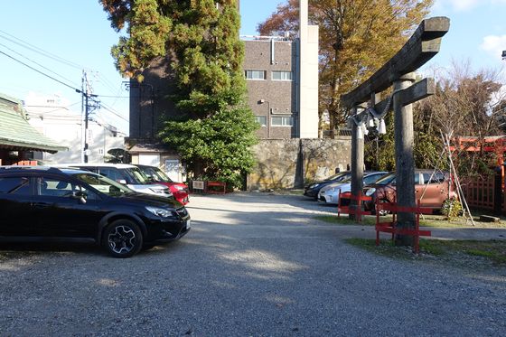尾崎神社 金沢 駐車場